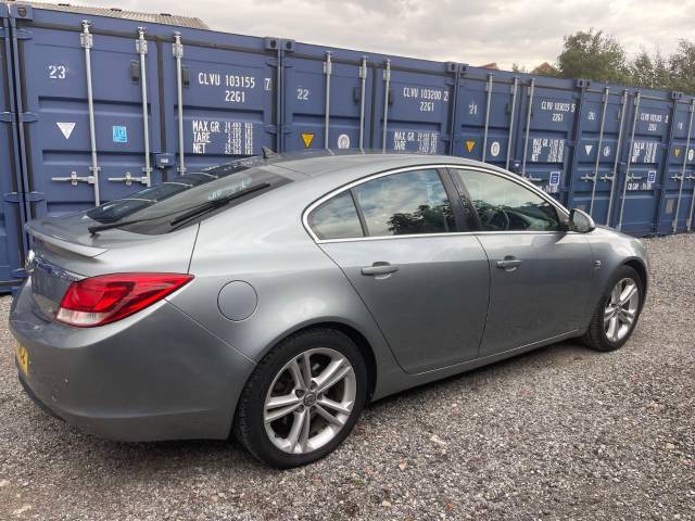 Vauxhall Insignia 2.0 CDTi SRi Nav [160] 5dr Auto Hatchback Diesel Silver
