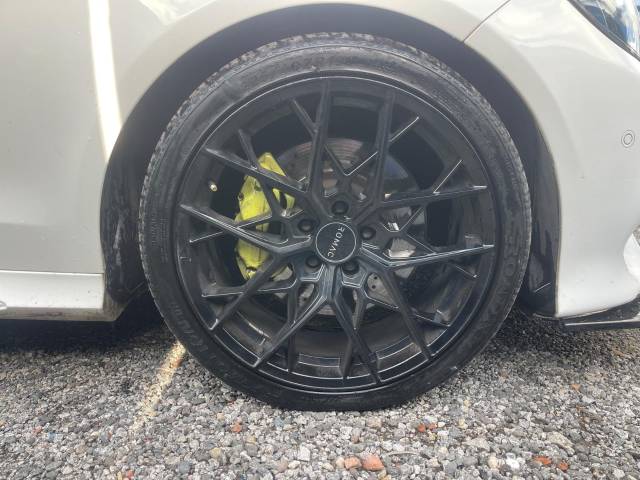 2015 Mercedes-Benz E Class 3.0 E350 BlueTEC AMG Night Edition 4dr 9G-Tronic