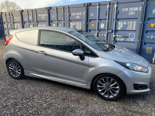 2013 Ford Fiesta 1.6 TDCi Sport Van