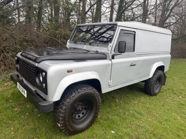 2011 Land Rover Defender 2.4 Hard Top TDCi