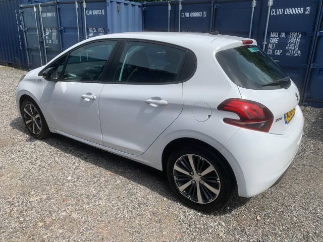 2016 Peugeot 208 1.2 PureTech XS-Lime 5dr